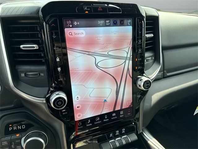 Ram 1500 Vehicle Full-screen Gallery Image 19