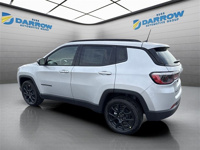 Jeep Compass Vehicle Full-screen Gallery Image 3