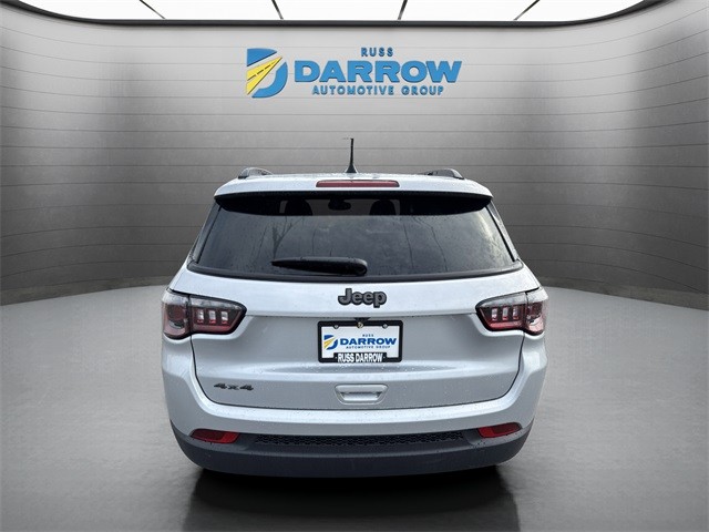 Jeep Compass Vehicle Full-screen Gallery Image 4