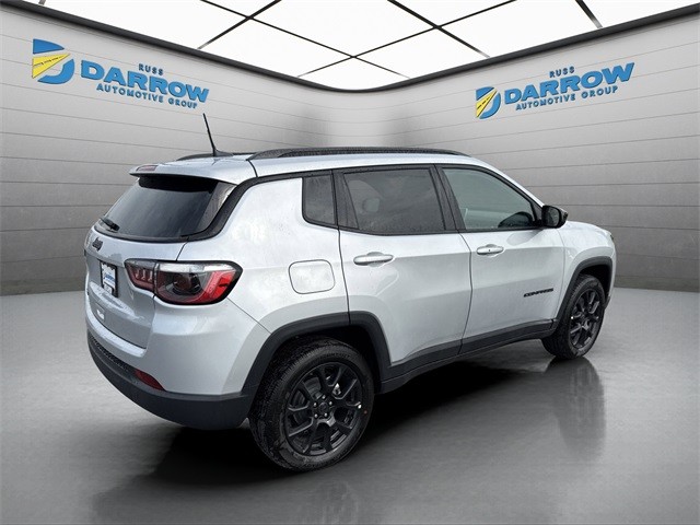 Jeep Compass Vehicle Full-screen Gallery Image 5