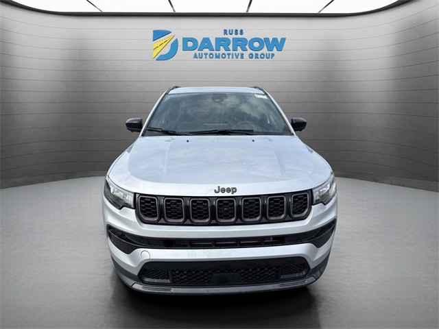 Jeep Compass Vehicle Full-screen Gallery Image 8
