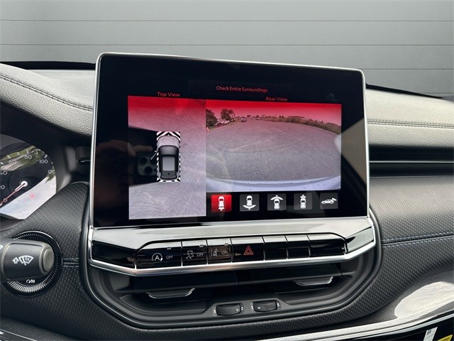 Jeep Compass Vehicle Full-screen Gallery Image 19