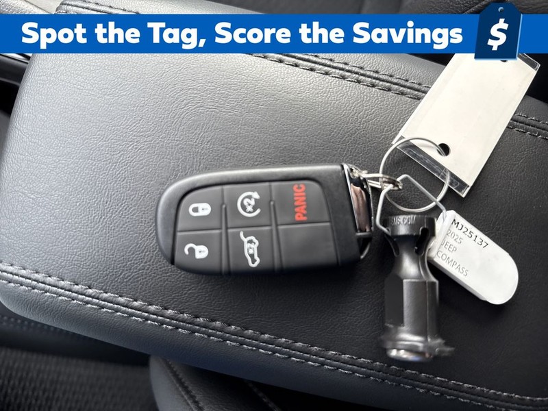 Jeep Compass Vehicle Full-screen Gallery Image 10