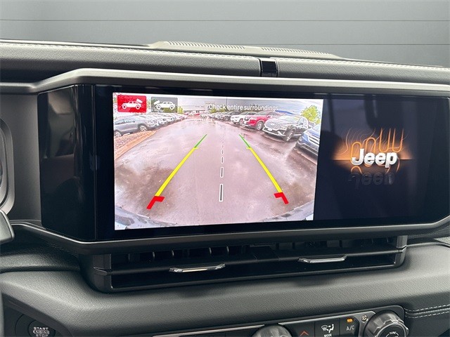 Jeep Wrangler Vehicle Full-screen Gallery Image 19