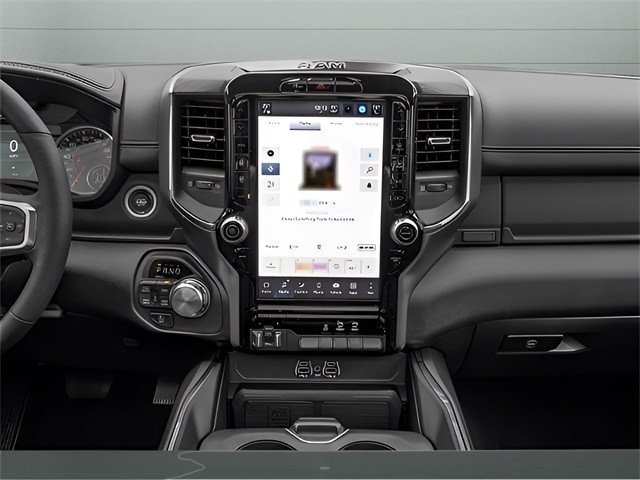 Ram 1500 Vehicle Full-screen Gallery Image 13