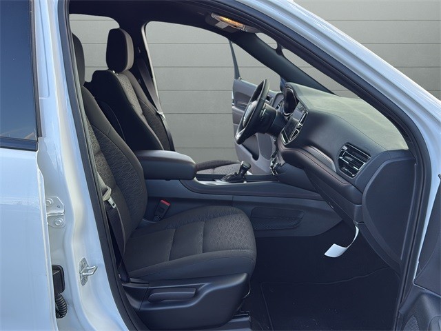 Dodge Durango Vehicle Full-screen Gallery Image 18