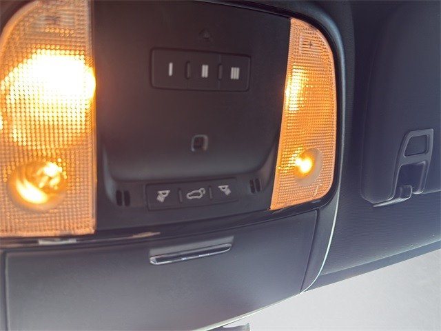 Dodge Durango Vehicle Full-screen Gallery Image 23