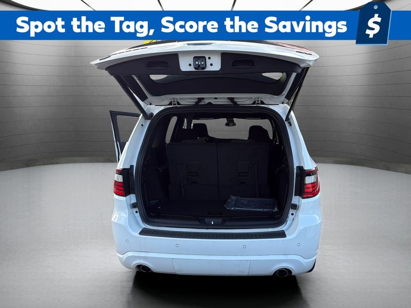 Dodge Durango Vehicle Full-screen Gallery Image 15