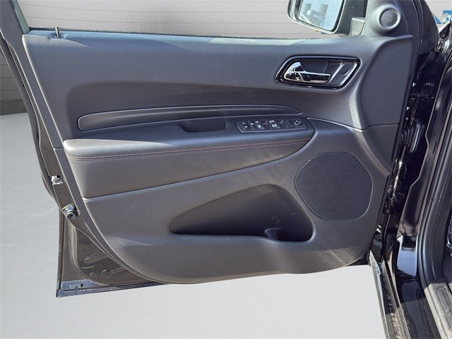 Dodge Durango Vehicle Full-screen Gallery Image 18