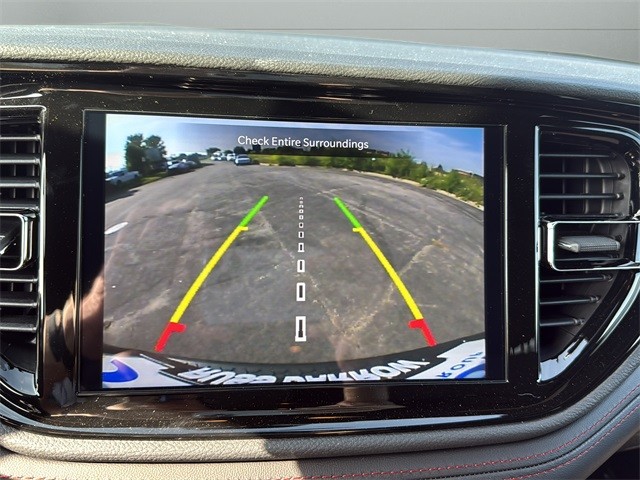 Dodge Durango Vehicle Full-screen Gallery Image 24