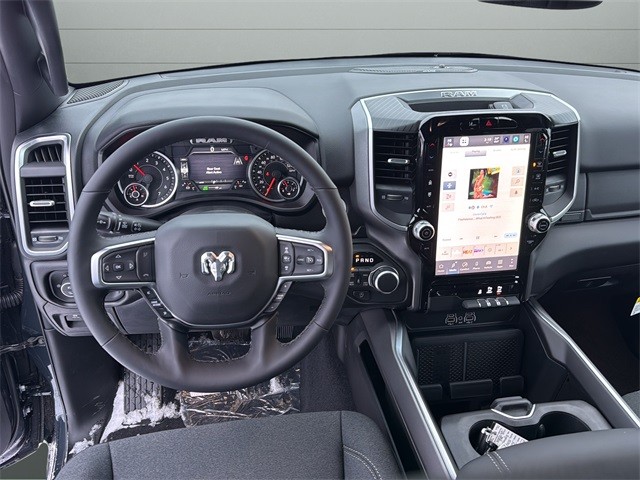 Ram 1500 Vehicle Full-screen Gallery Image 21