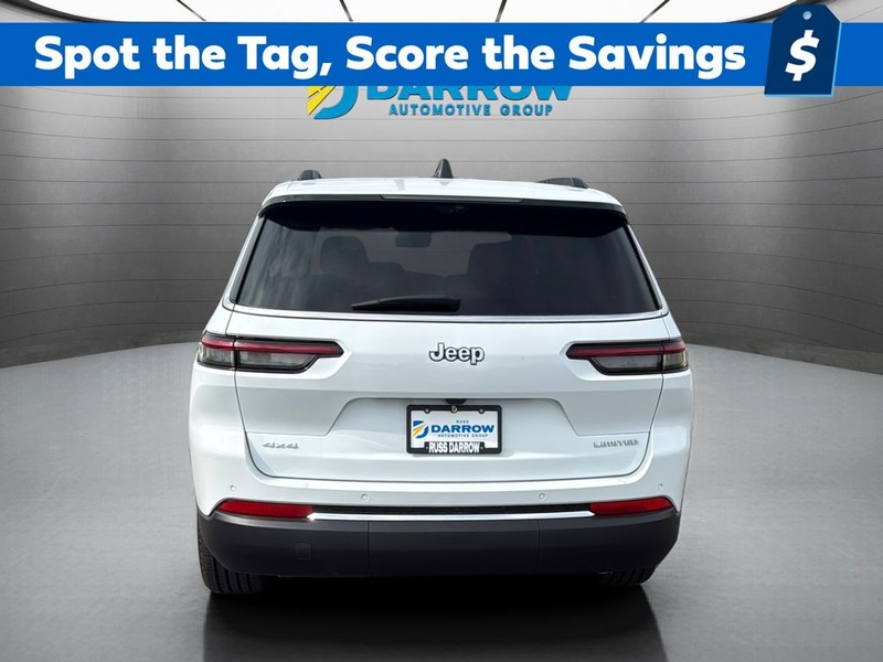 Jeep Grand Cherokee L Vehicle Full-screen Gallery Image 4