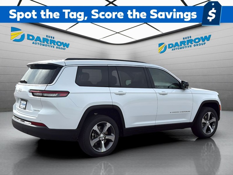 Jeep Grand Cherokee L Vehicle Full-screen Gallery Image 5