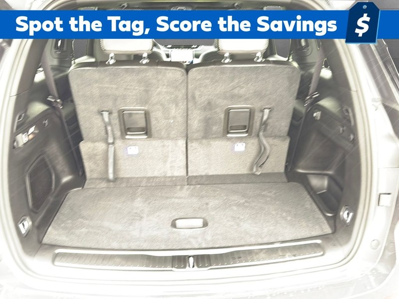 Jeep Grand Cherokee L Vehicle Full-screen Gallery Image 9