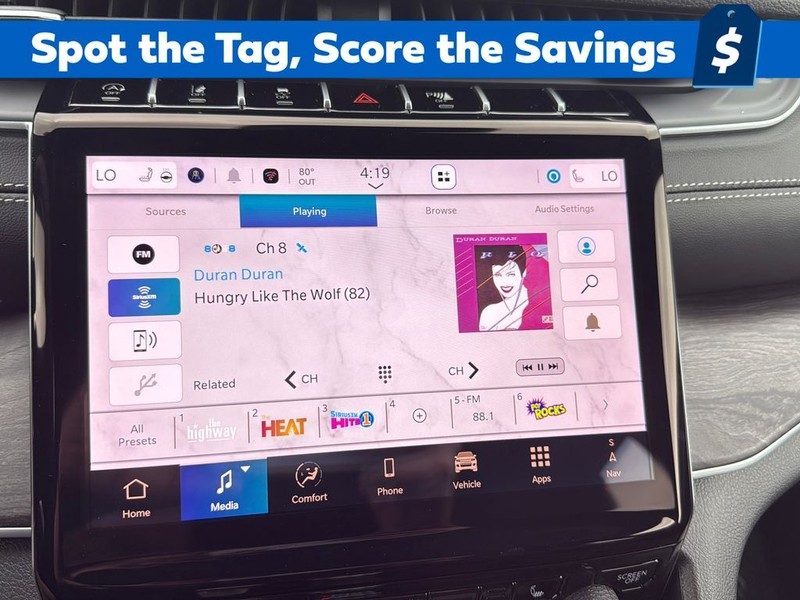 Jeep Grand Cherokee L Vehicle Full-screen Gallery Image 18