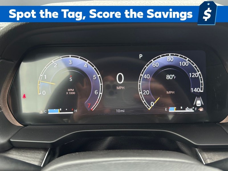 Jeep Grand Cherokee L Vehicle Full-screen Gallery Image 19