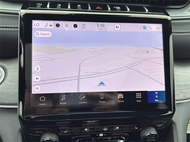 Jeep Grand Cherokee Vehicle Full-screen Gallery Image 9