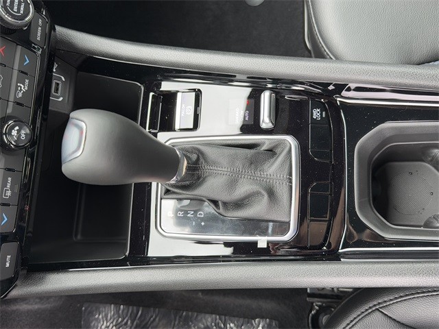 Jeep Compass Vehicle Full-screen Gallery Image 15