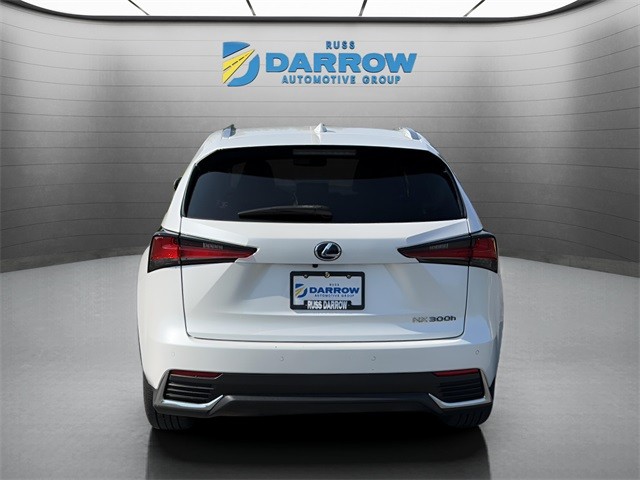 Lexus NX Vehicle Full-screen Gallery Image 4