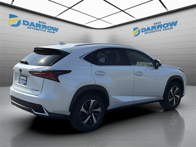 Lexus NX Vehicle Full-screen Gallery Image 5