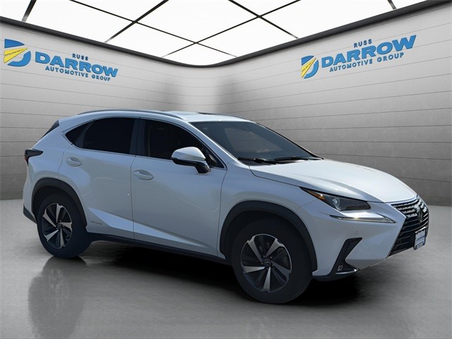 Lexus NX Vehicle Full-screen Gallery Image 7
