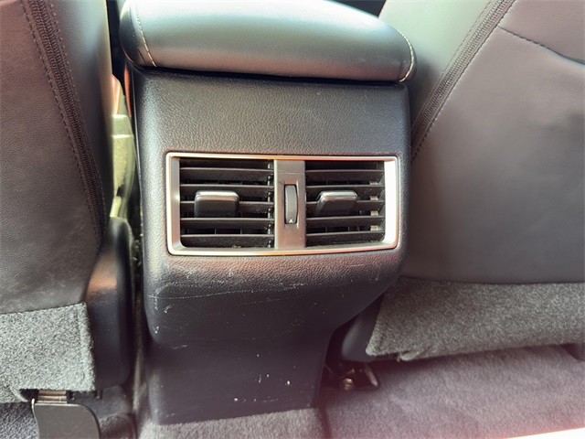 Lexus NX Vehicle Full-screen Gallery Image 14