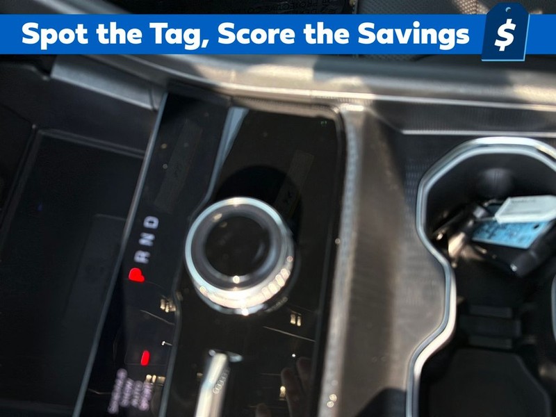 Jeep Grand Cherokee Vehicle Full-screen Gallery Image 21