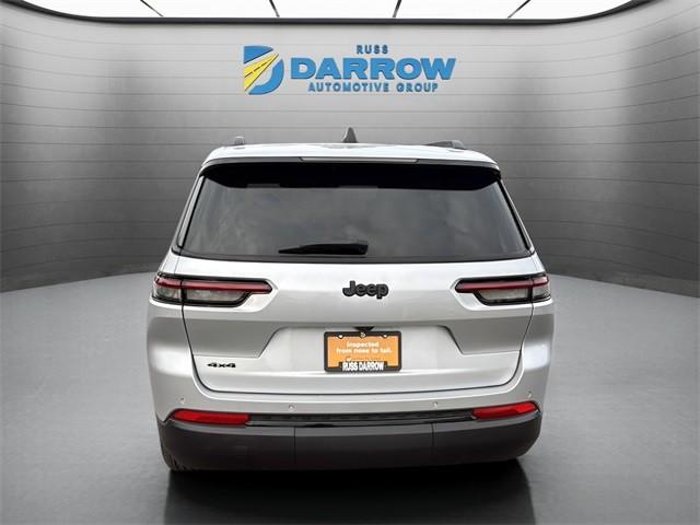 Jeep Grand Cherokee L Vehicle Full-screen Gallery Image 4