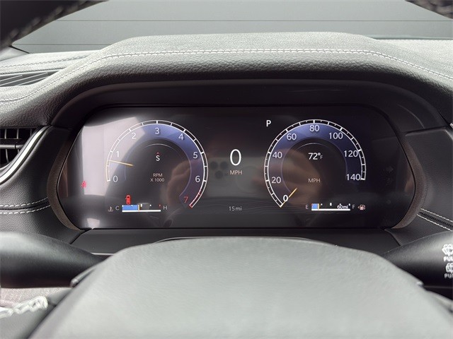 Jeep Grand Cherokee Vehicle Full-screen Gallery Image 25