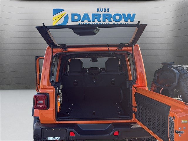 Jeep Wrangler Vehicle Full-screen Gallery Image 25