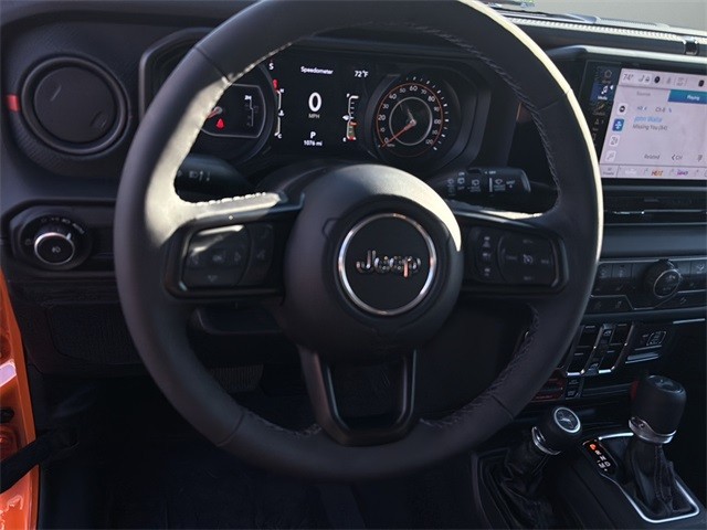 Jeep Wrangler Vehicle Full-screen Gallery Image 26