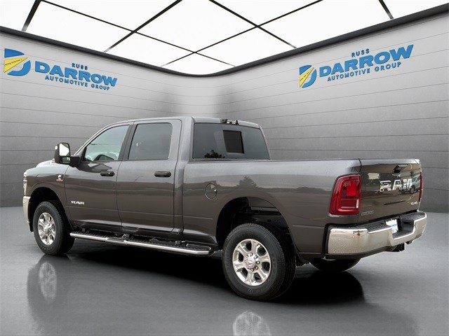 Ram 2500 Vehicle Full-screen Gallery Image 3