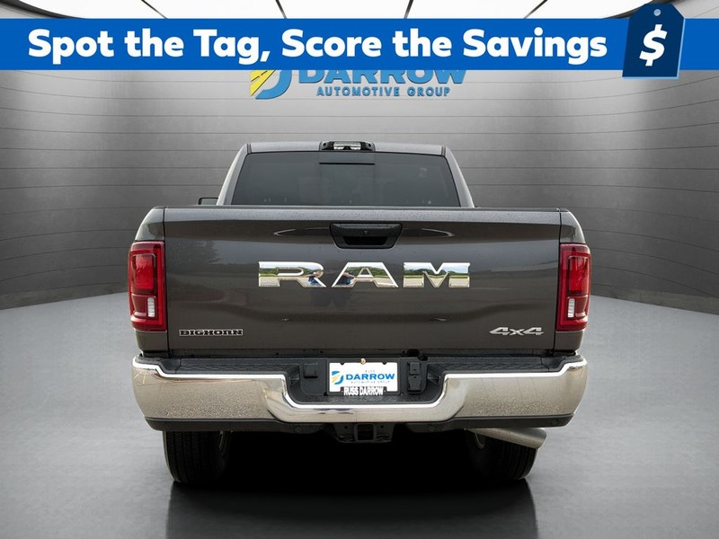 Ram 2500 Vehicle Full-screen Gallery Image 4