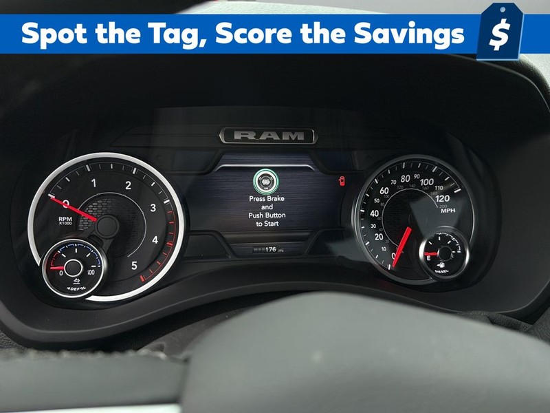 Ram 2500 Vehicle Full-screen Gallery Image 13