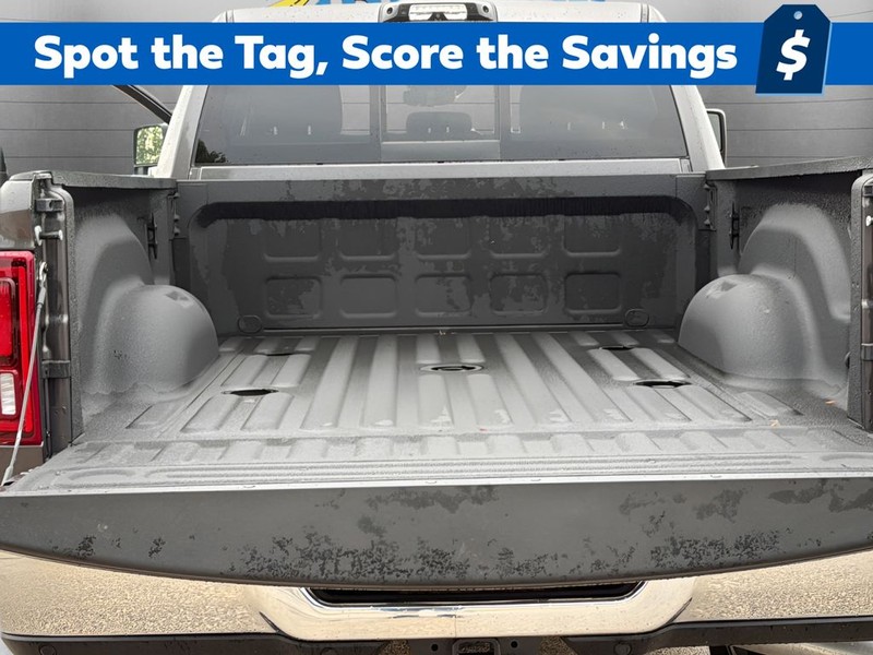 Ram 2500 Vehicle Full-screen Gallery Image 24