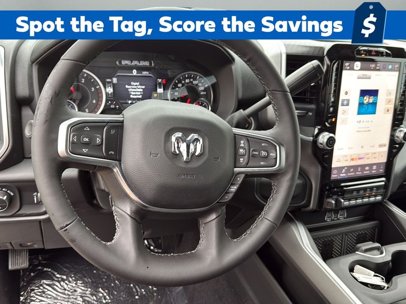 Ram 2500 Vehicle Full-screen Gallery Image 25