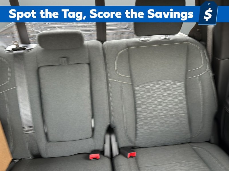 Ram 2500 Vehicle Full-screen Gallery Image 26