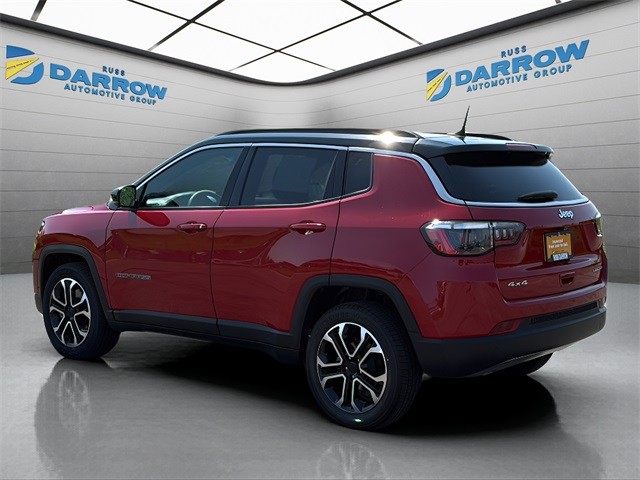 Jeep Compass Vehicle Full-screen Gallery Image 3