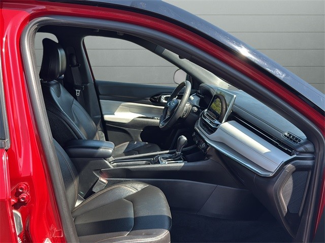 Jeep Compass Vehicle Full-screen Gallery Image 18