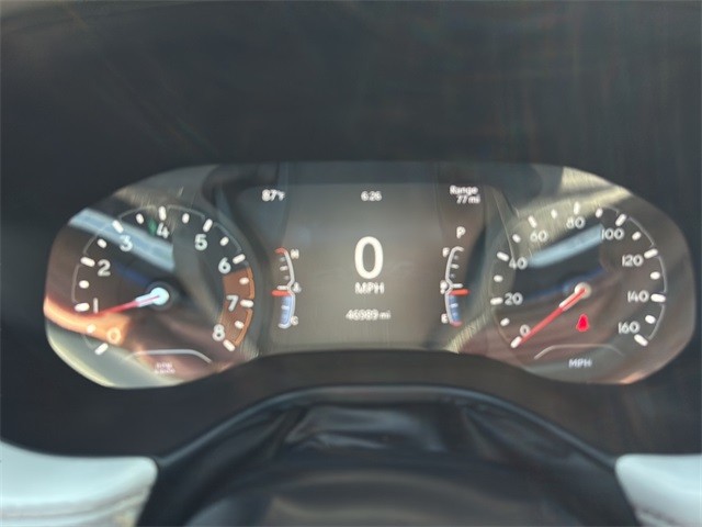 Jeep Compass Vehicle Full-screen Gallery Image 19