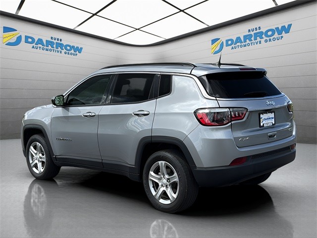 Jeep Compass Vehicle Full-screen Gallery Image 4