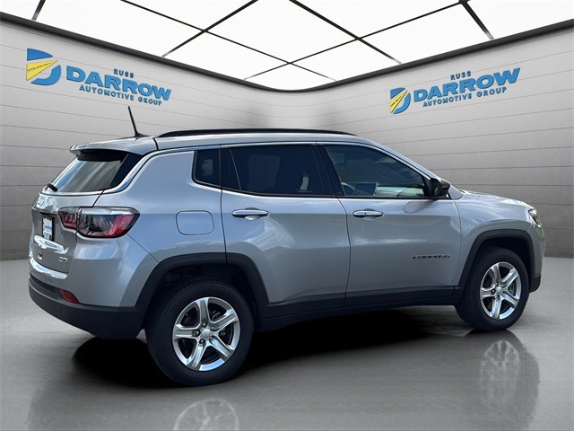 Jeep Compass Vehicle Full-screen Gallery Image 6