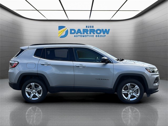 Jeep Compass Vehicle Full-screen Gallery Image 7