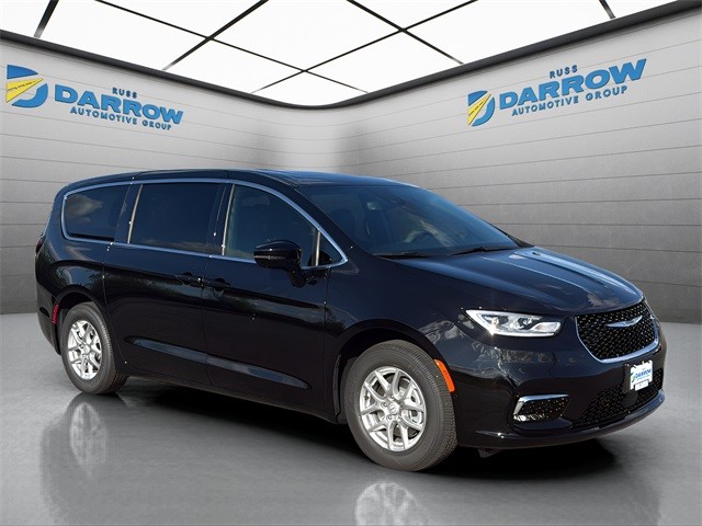 Chrysler Pacifica Vehicle Full-screen Gallery Image 7