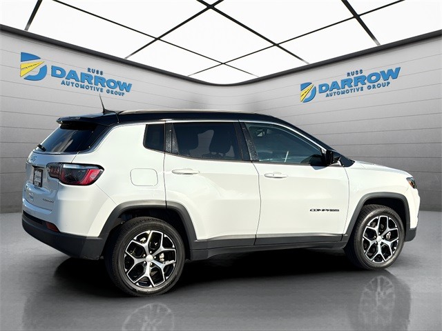 Jeep Compass Vehicle Full-screen Gallery Image 5