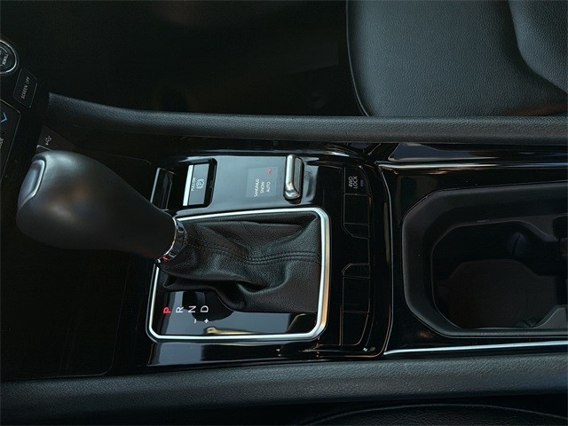 Jeep Compass Vehicle Full-screen Gallery Image 19