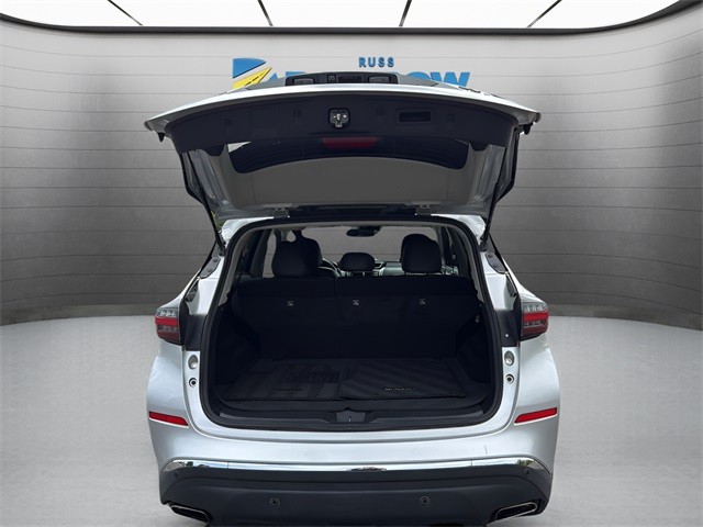 Nissan Murano Vehicle Full-screen Gallery Image 25