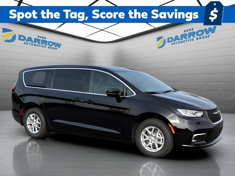 Chrysler Pacifica Vehicle Full-screen Gallery Image 7