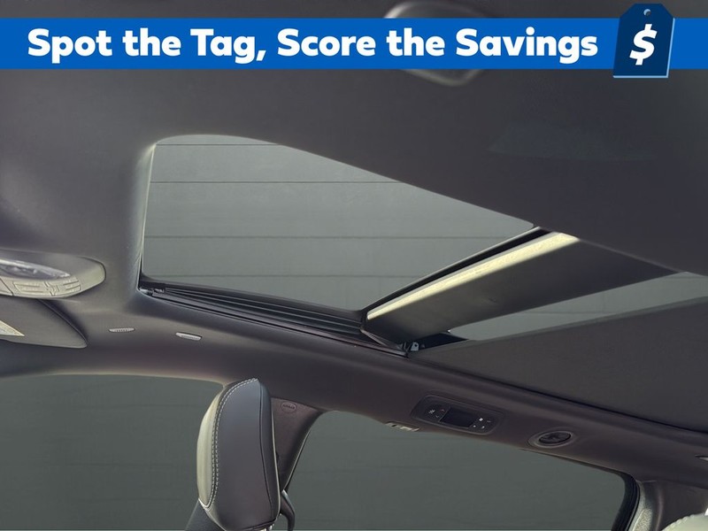 Chrysler Pacifica Vehicle Full-screen Gallery Image 16