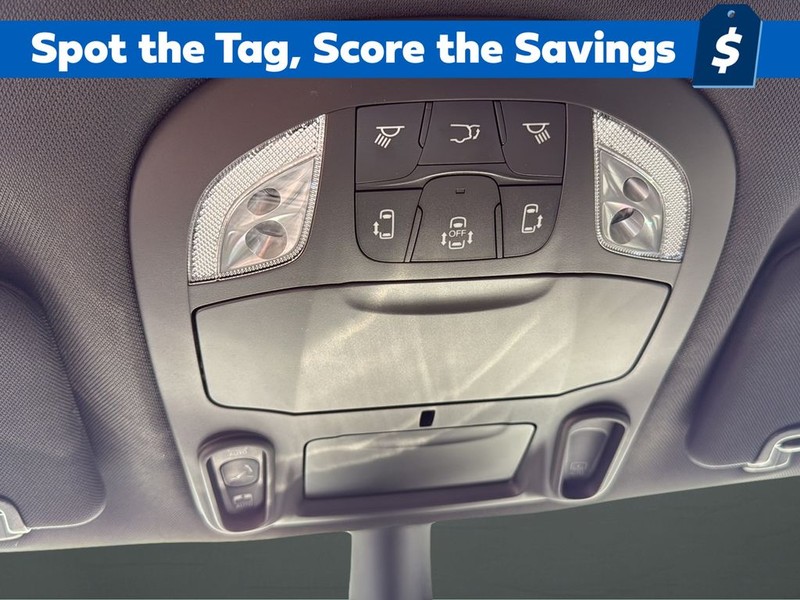 Chrysler Pacifica Vehicle Full-screen Gallery Image 22